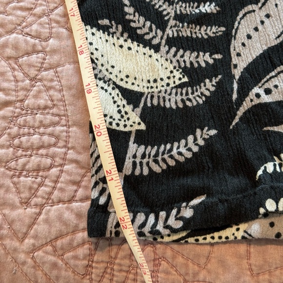 AnyBody Monochrome Leaf Pattern Jumpsuit - Picture 6 of 15